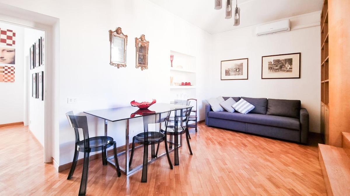 Luxury Penthouse With Terrace By Spanish Steps Appartement *