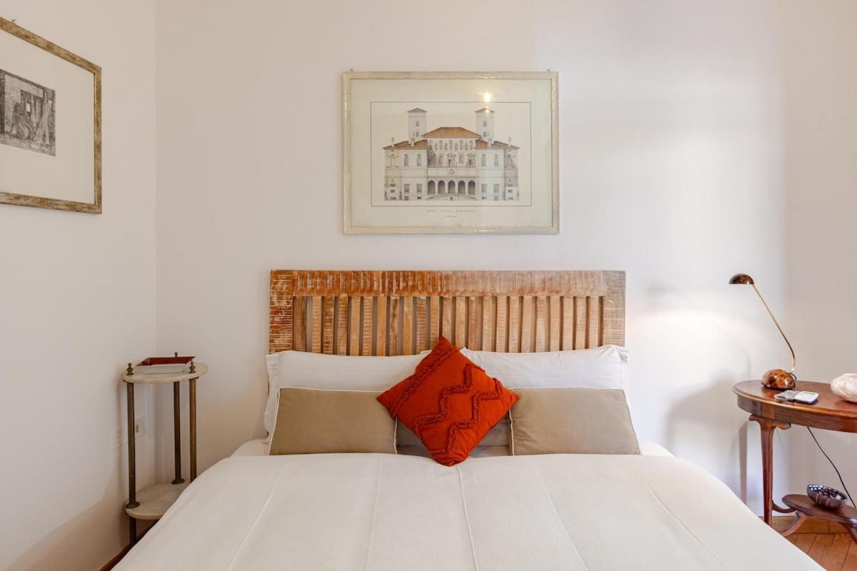Appartement Luxury Penthouse With Terrace By Spanish Steps *